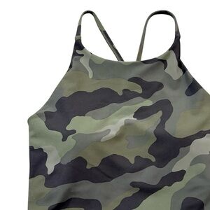 Old Navy Active Powersoft Camo Light Support Crop Tank Medium